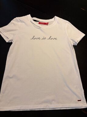 n:PHILANTHROPY White 'love is love' Short Sleeve Tee